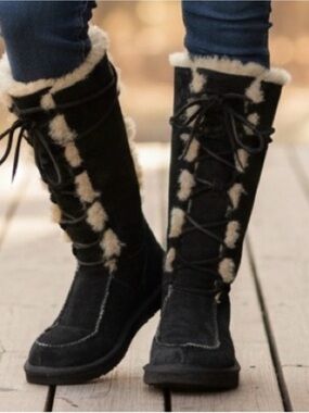 UGG Uptown Suede Lace-Up Tall Winter Boots Women's 6 Sheepskin Fur Trim
Black